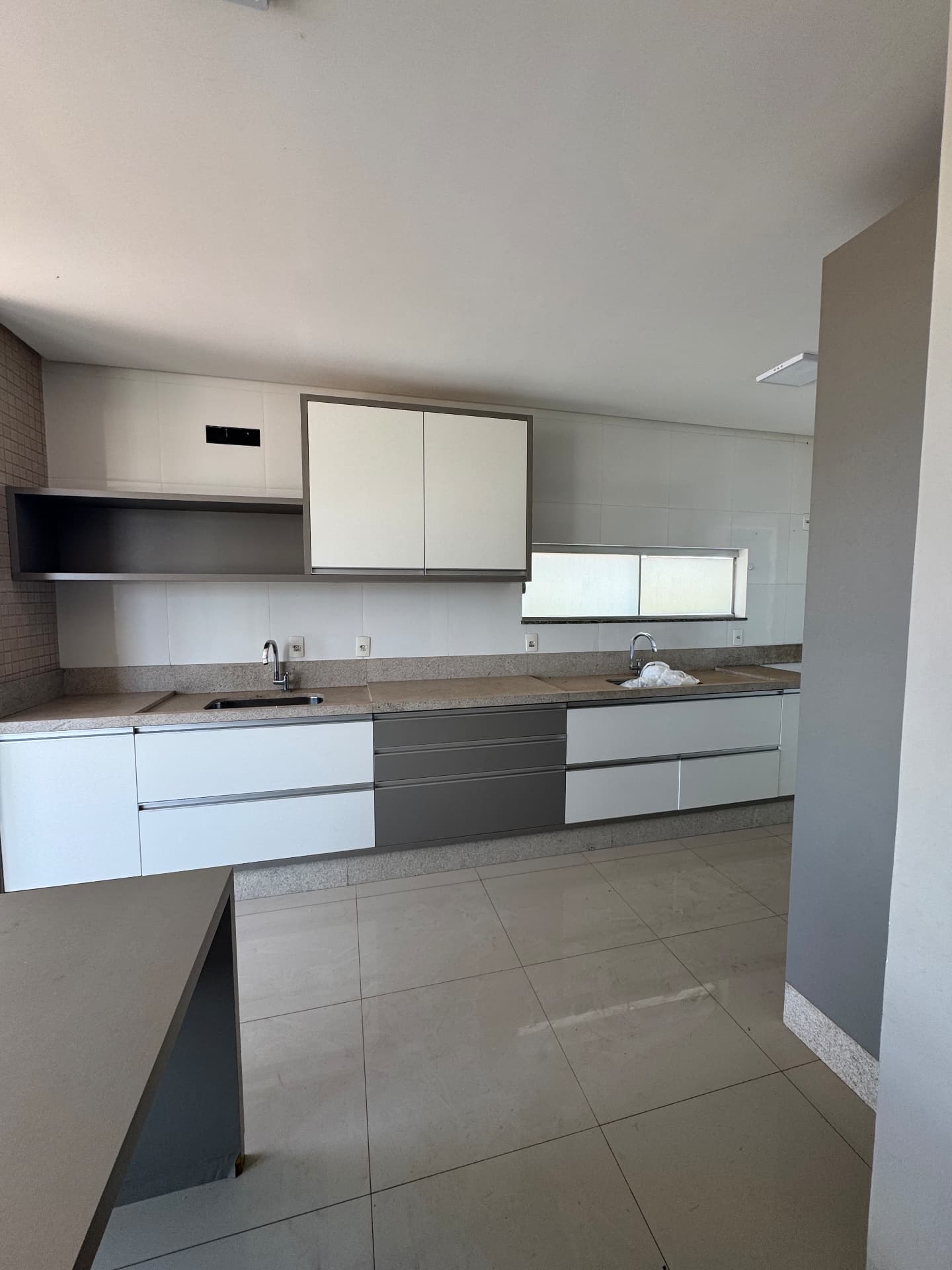 Apartamento Edifício Classic II – Aluguel — foto 2